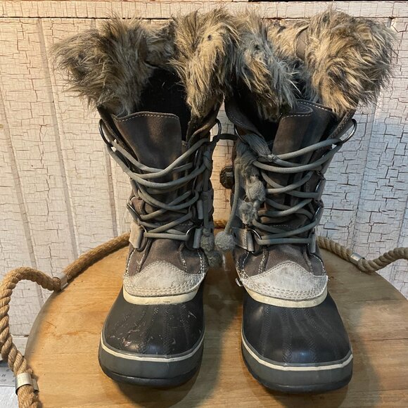 Sorel  Winter Joan of Arctic women's waterproof boots in the Quarry/Black US 9 - Picture 1 of 5